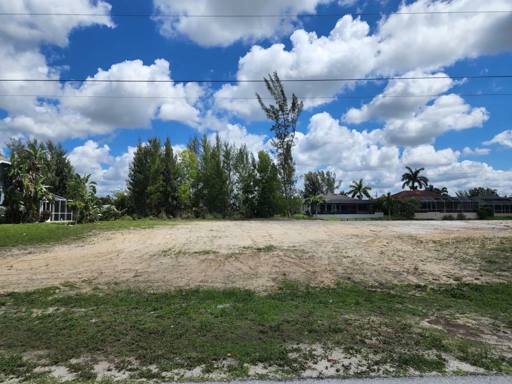 Property Photo:  1131 SW 28th Terrace  FL 33914 