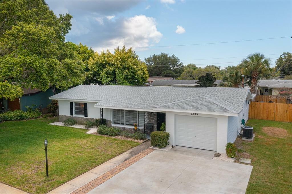 Property Photo: 5874 29th Avenue N FL 33710