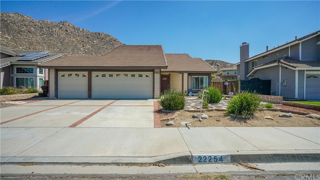 Property Photo:  22254 Naples Drive  CA 92557 