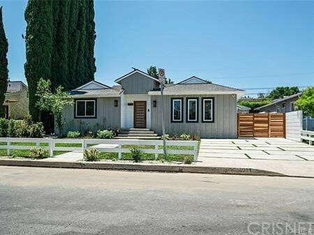 Property Photo: 4931 Murietta Avenue CA 91423