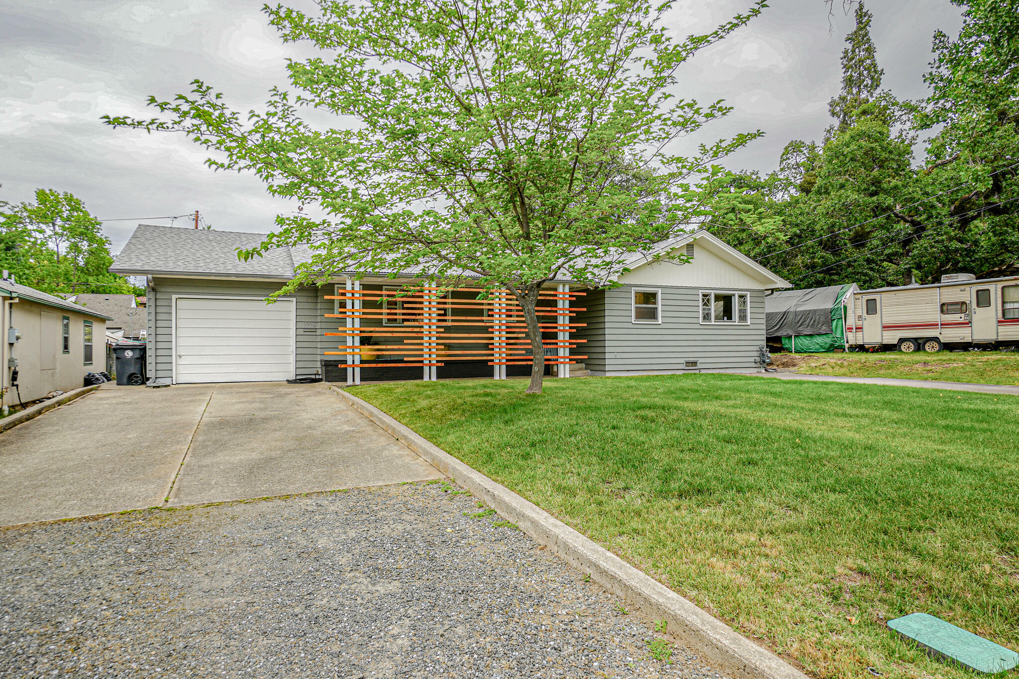 2229 Ruhl Way  Medford OR 97504 photo