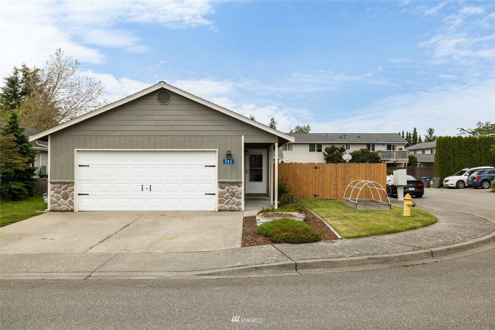 Property Photo:  745 Westpoint Place 33  WA 98233 