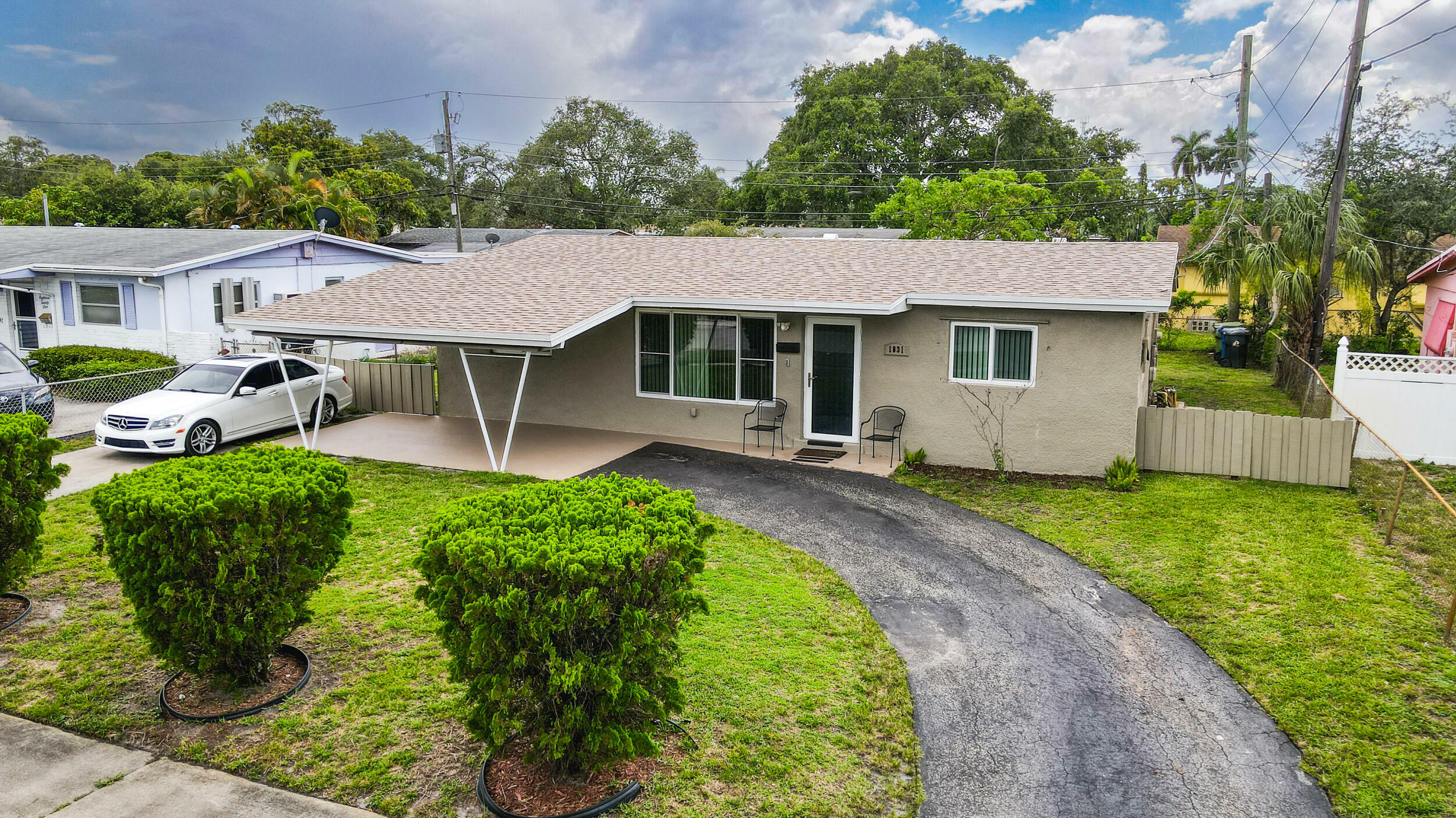 Property Photo:  1831 NW 27 Avenue  FL 33311 