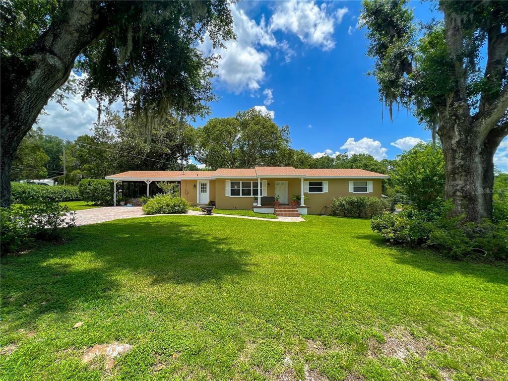 Property Photo:  8905 Clayton Lane  FL 33809 