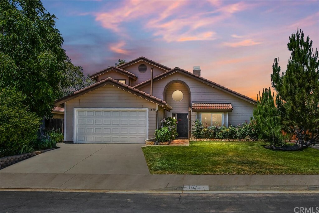 Property Photo:  1679 Jon Gilbert Lane  CA 92223 