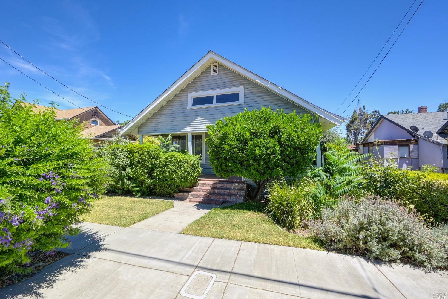 Property Photo:  350 N 2nd Street  CA 95620 