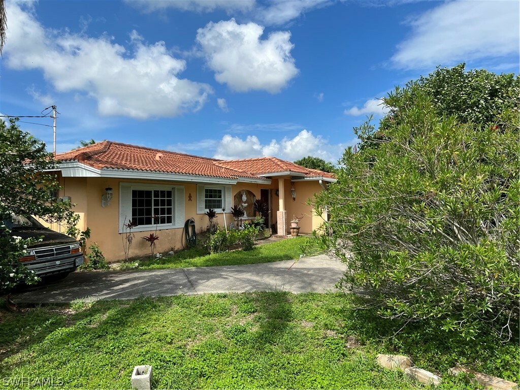 Property Photo: 114 SW 52nd Street FL 33914