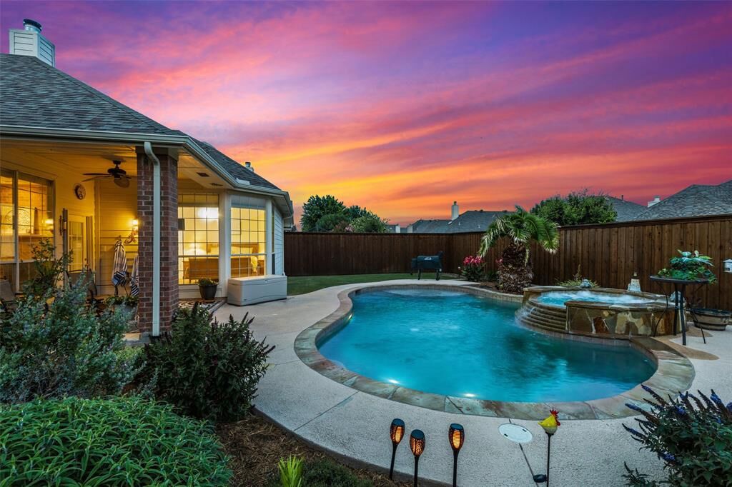 Property Photo:  6002 Timbercrest Trail  TX 75048 