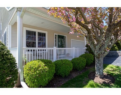 Property Photo: 41 Blossom Square 13 MA 01520