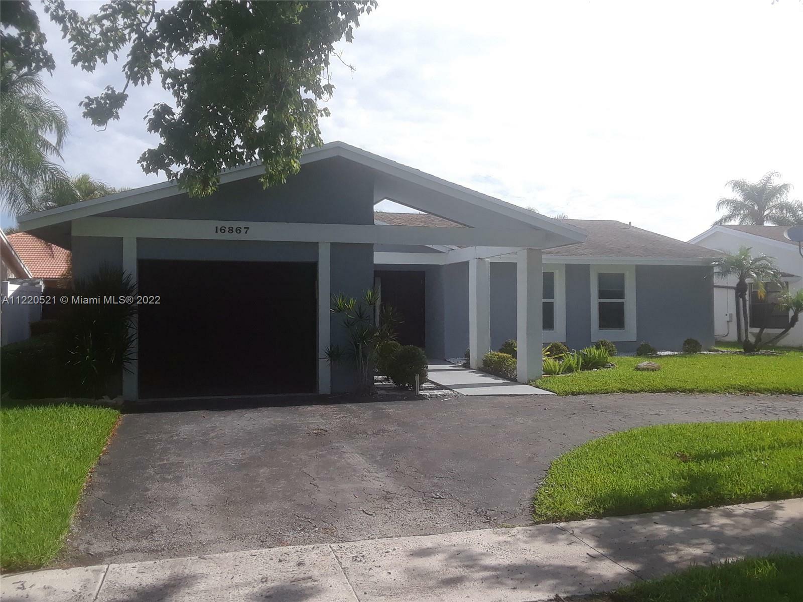 Property Photo:  16867 Royal Poinciana Dr 16867  FL 33326 