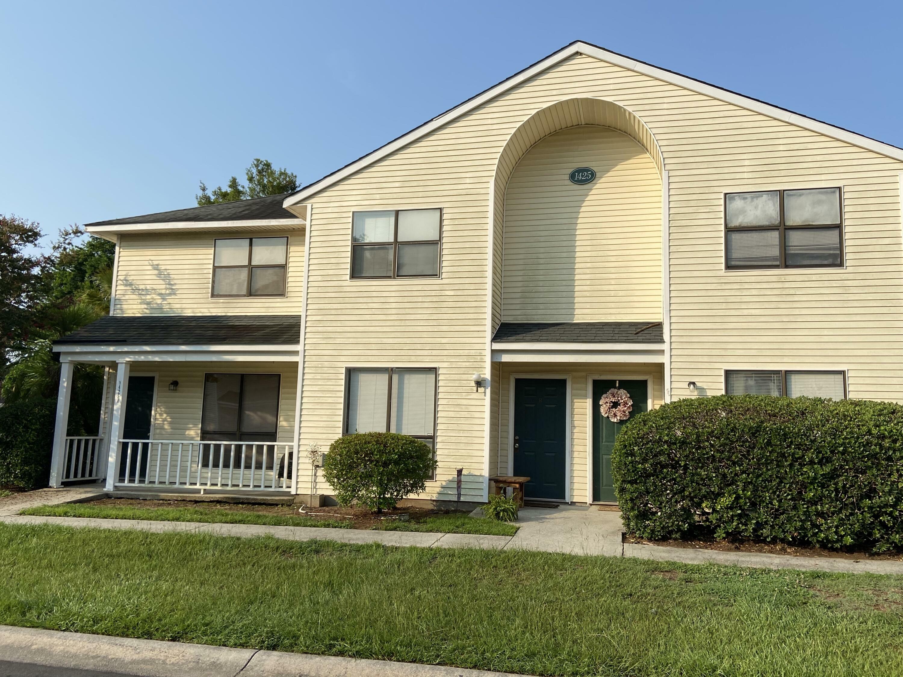 Property Photo: 1425 Dove Run Drive # 17 SC 29412