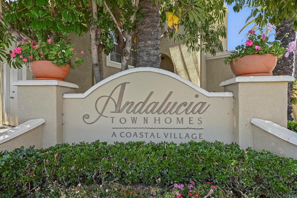 Property Photo: 3738 Mykonos Lane 126 CA 92130