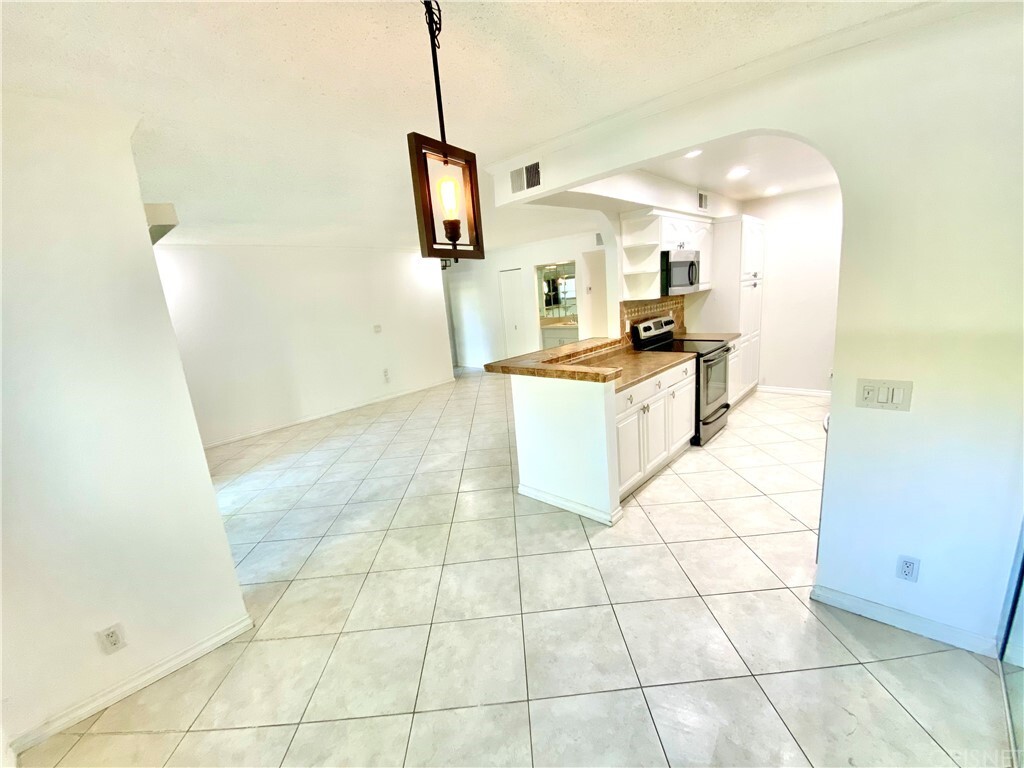Property Photo:  4664 Park Granada 150  CA 91302 