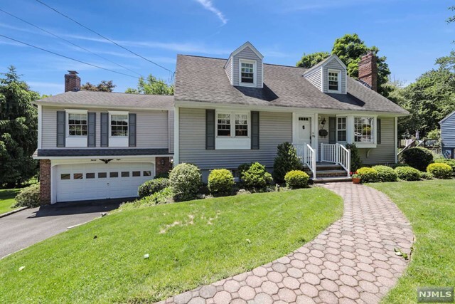 Property Photo:  28 Sleepy Hollow Drive  NJ 07470 