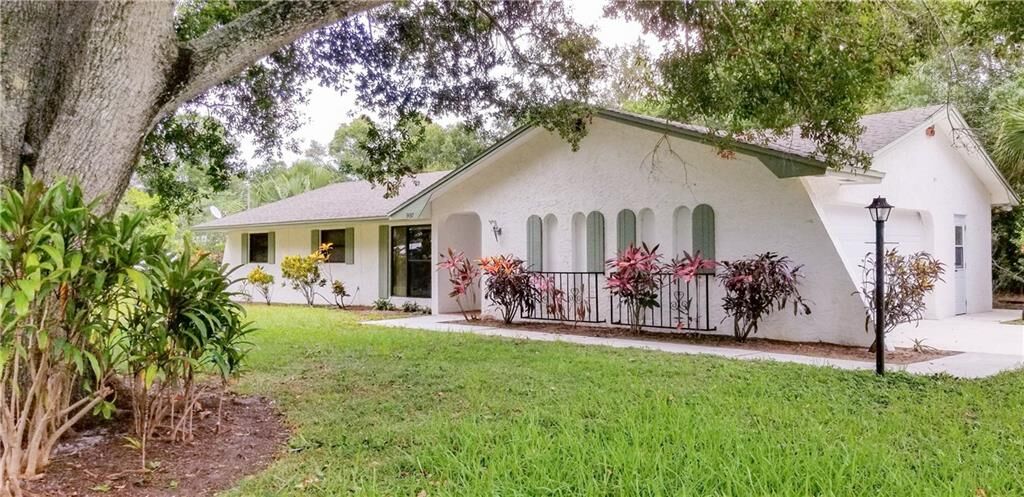 Property Photo:  3437 15th Street  FL 32960 