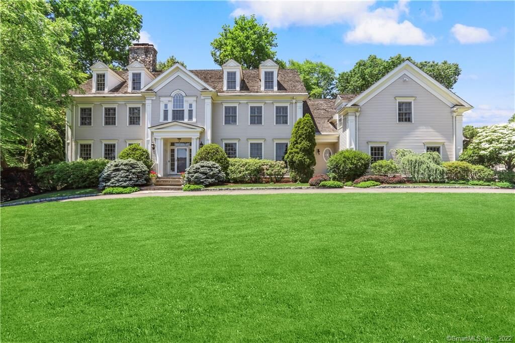 Property Photo: 8 Sycamore Drive CT 06880