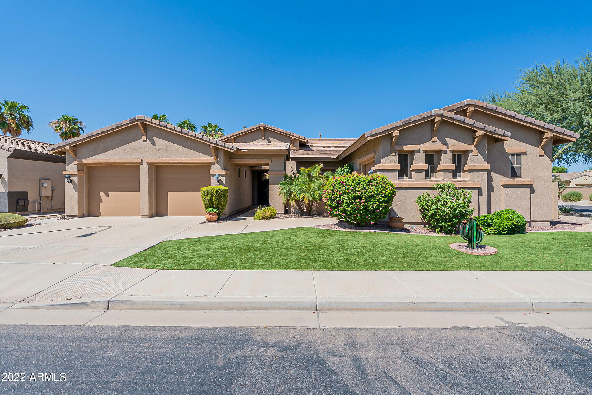 2608 S Whetstone Place  Chandler AZ 85286 photo