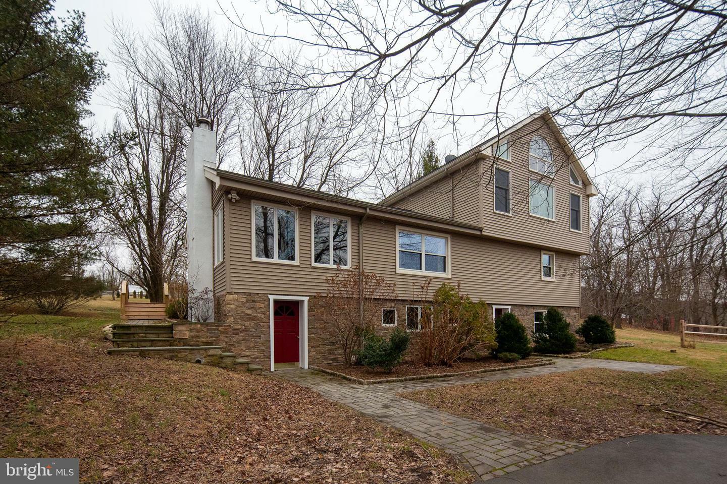 Property Photo:  4362 Lehnenberg Road  PA 18077 