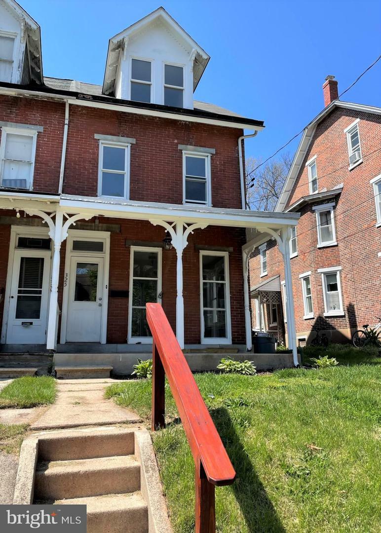 Property Photo:  325 Chestnut Street  PA 19468 