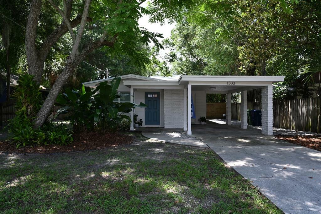 Property Photo:  1303 E Norfolk Street  FL 33604 