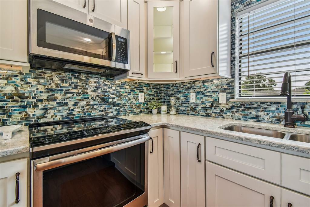 Property Photo: 510 Harmony Lane FL 34689
