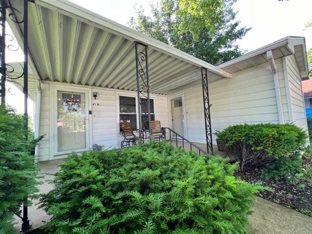 Property Photo:  419 N Walnut Street  IL 61727 