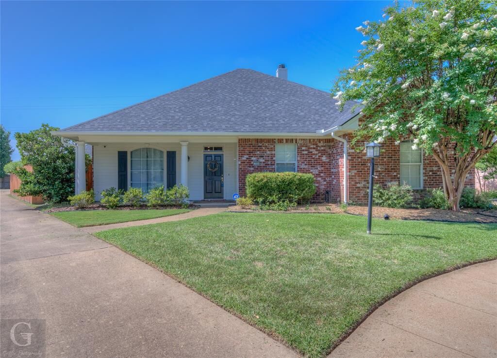 Property Photo: 1004 Belle Haven Drive LA 71111