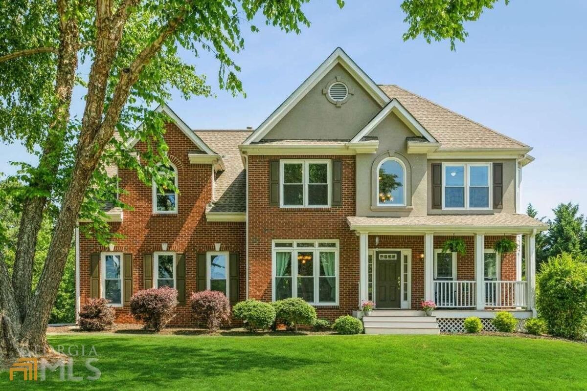 Property Photo:  5460 Landseer Way  GA 30040