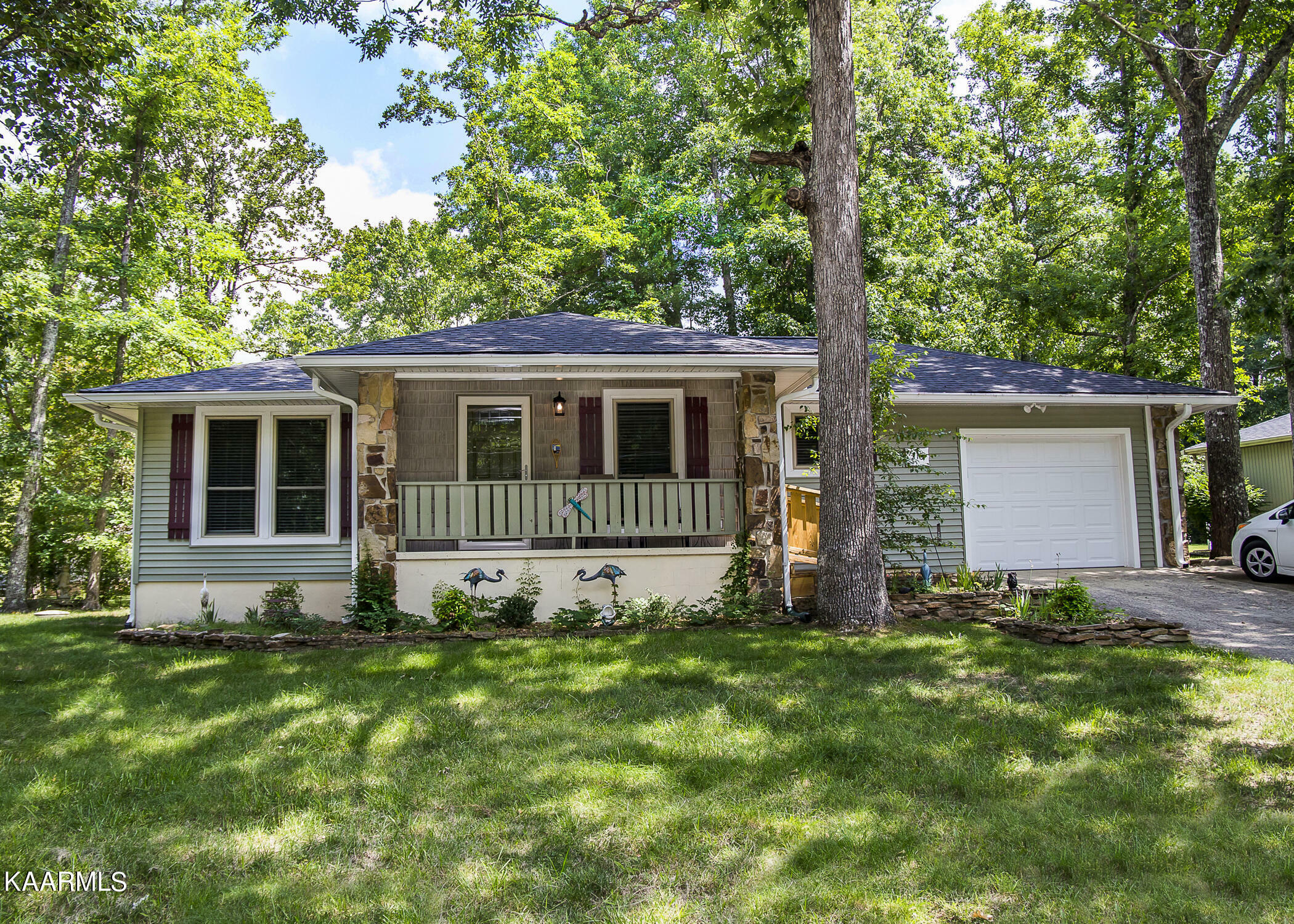 Property Photo:  213 Lakeview Drive  TN 38558 