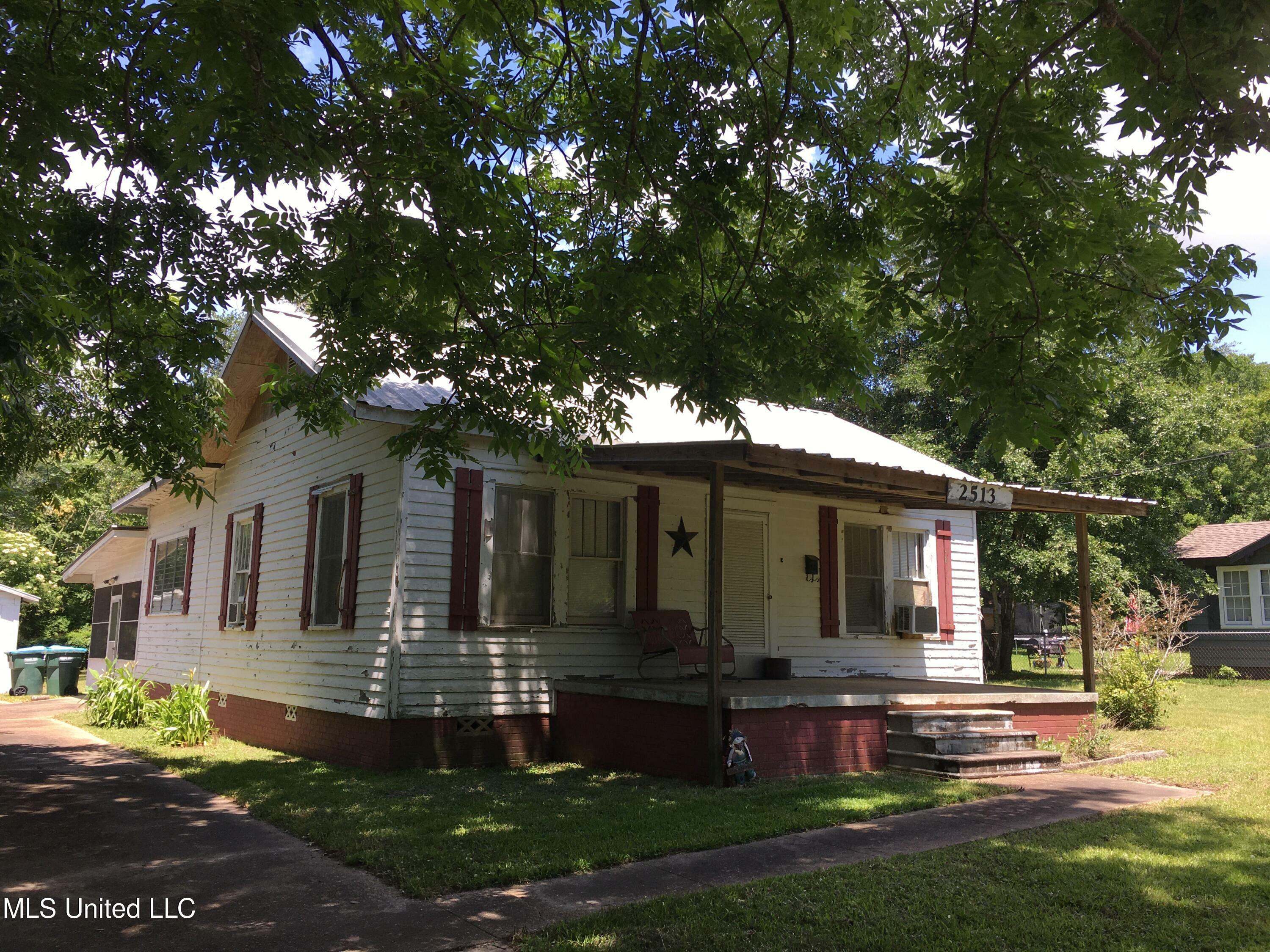 Property Photo:  2513 Joan Avenue  MS 39501 