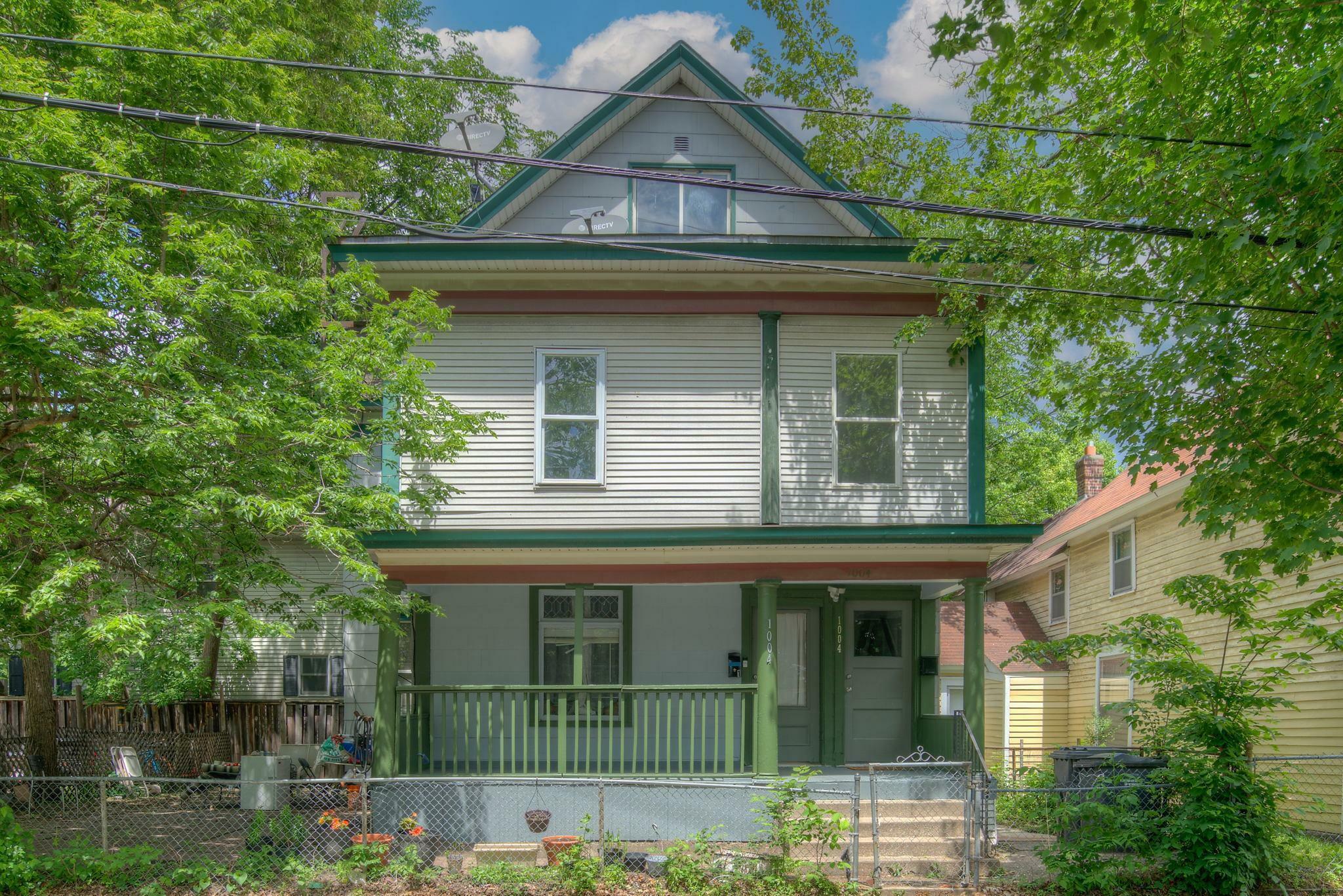 Property Photo: 1004 E 22nd Street MN 55404