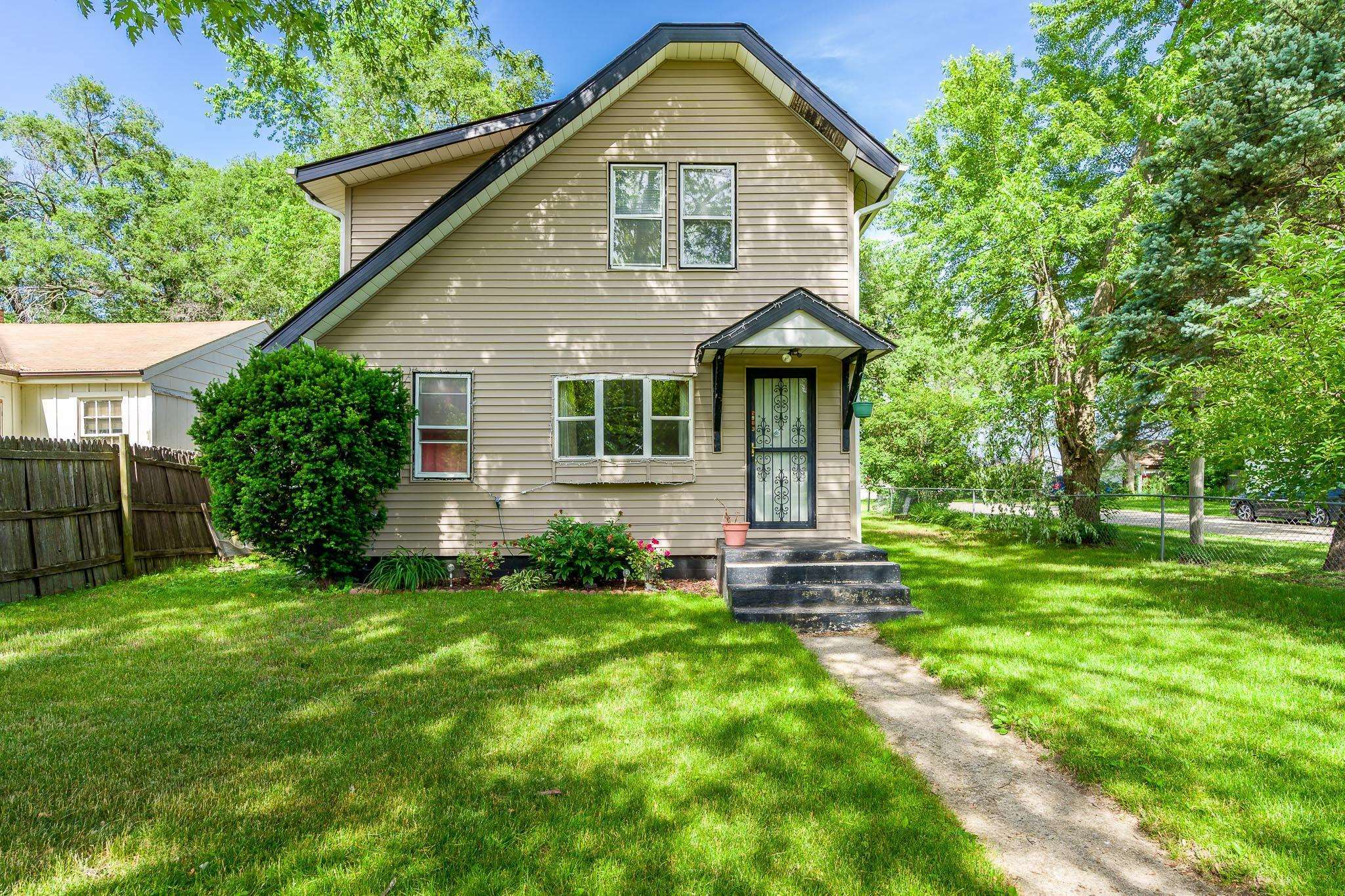 Property Photo:  2903 Collins Street  IL 61109 