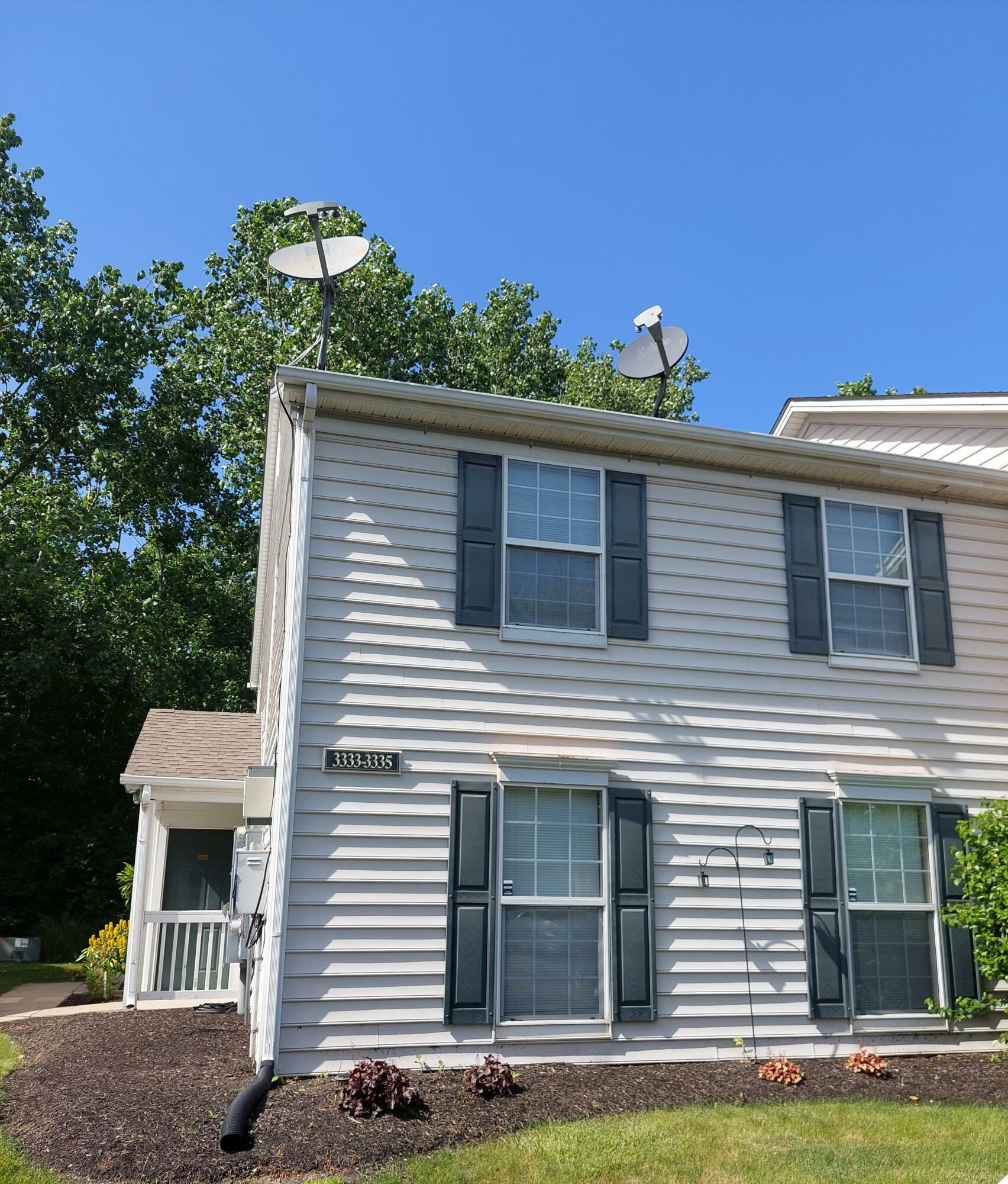 Property Photo:  3335 Heritage Glen Drive 3335hd  OH 43123 