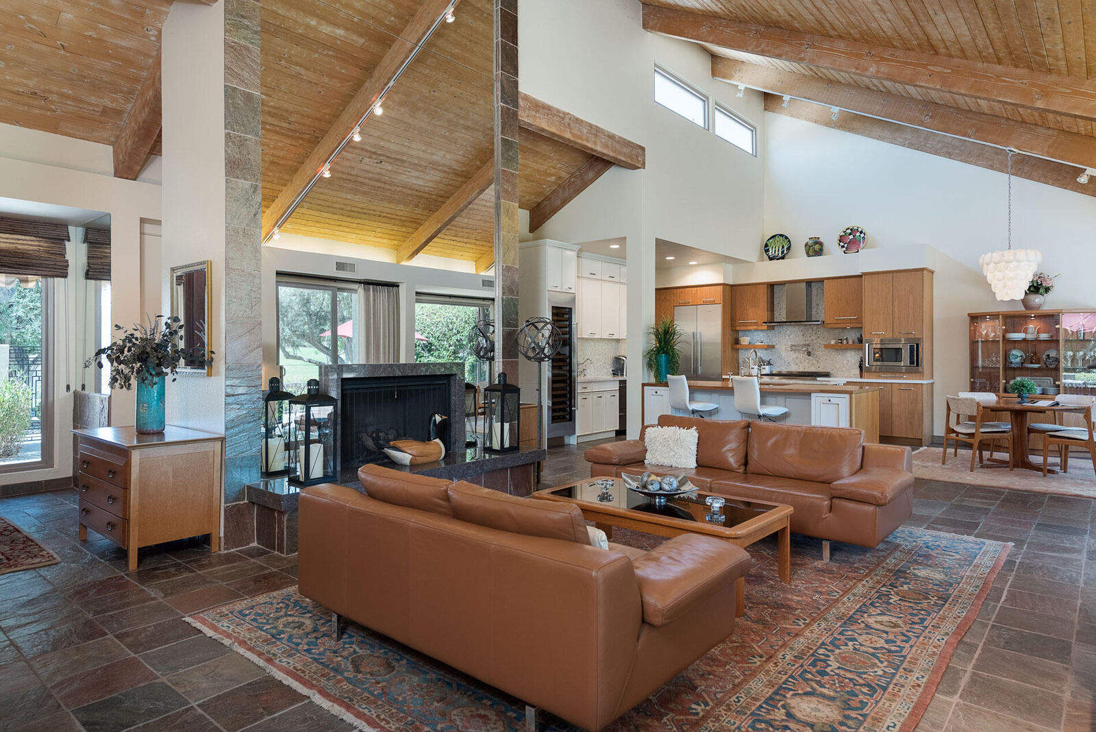 Property Photo:  141 Desert West Drive  CA 92270 