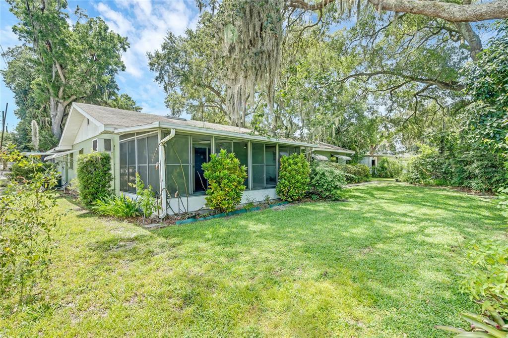 Property Photo:  5544 Harbor Drive  FL 33809 