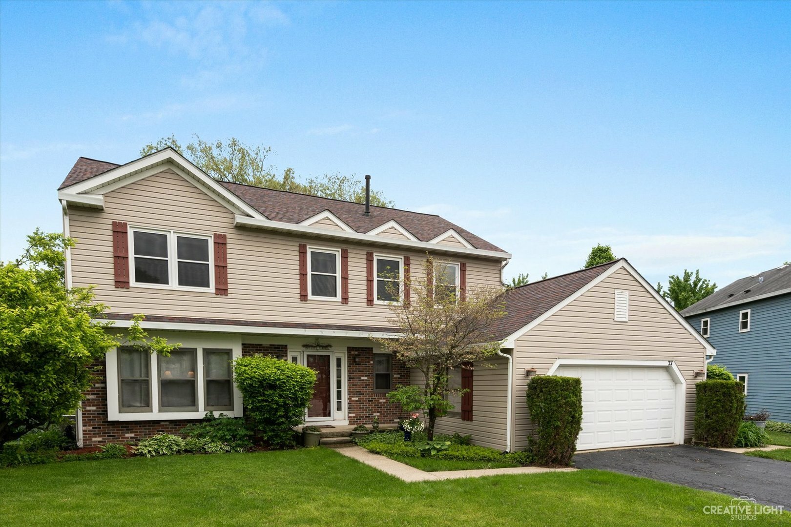 Property Photo:  27 Magnolia Drive  IL 60107 