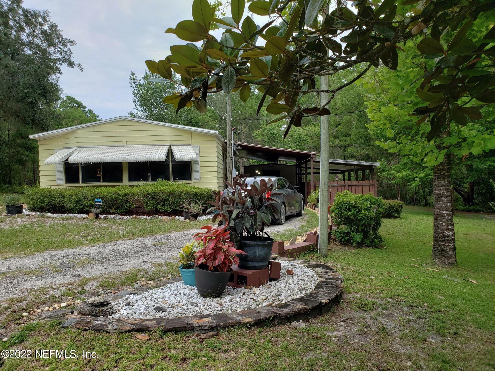 Property Photo:  104 Hibiscus Street  FL 32181 