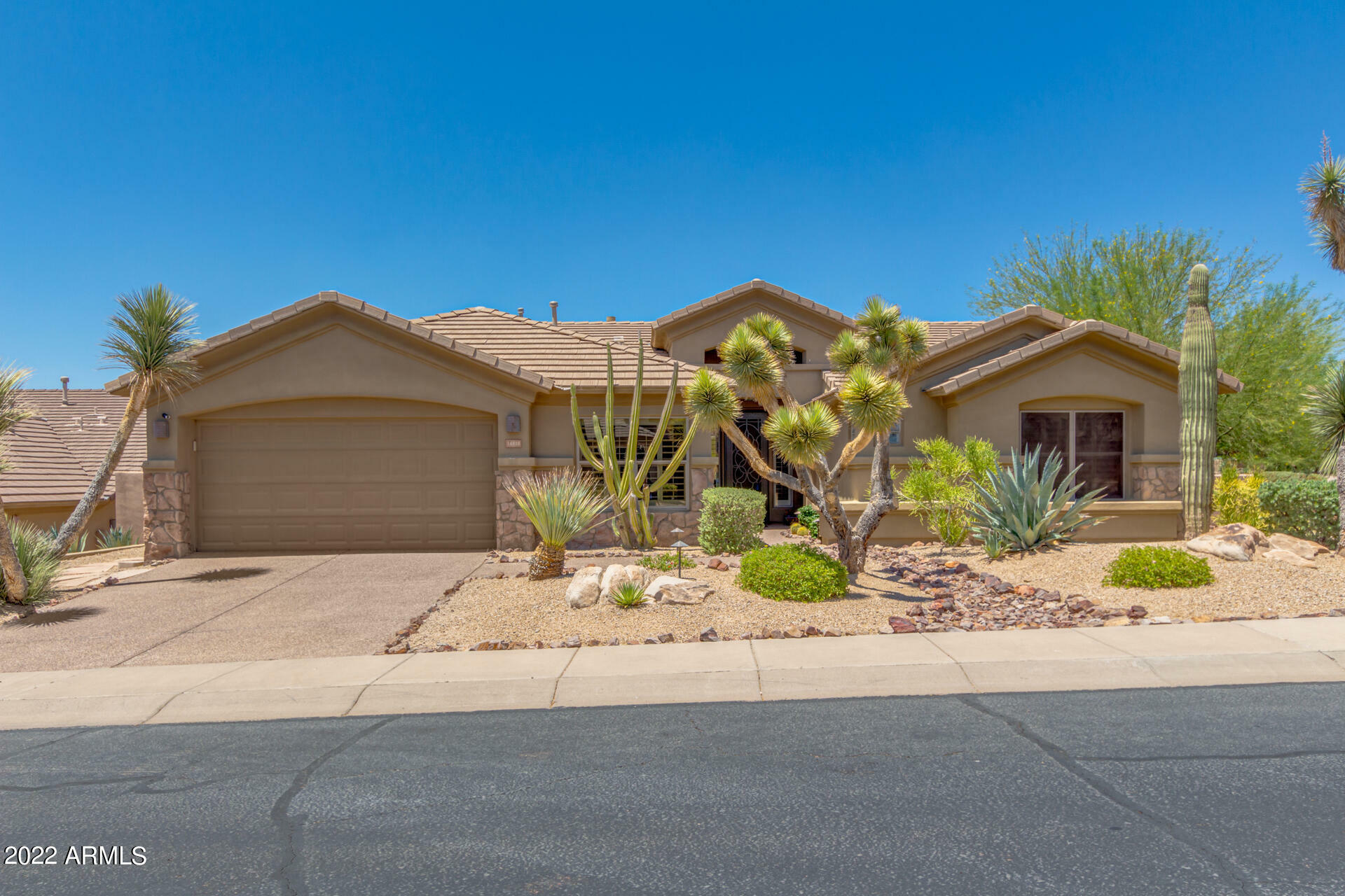 Property Photo:  14818 E Lookout Ledge --  AZ 85268 