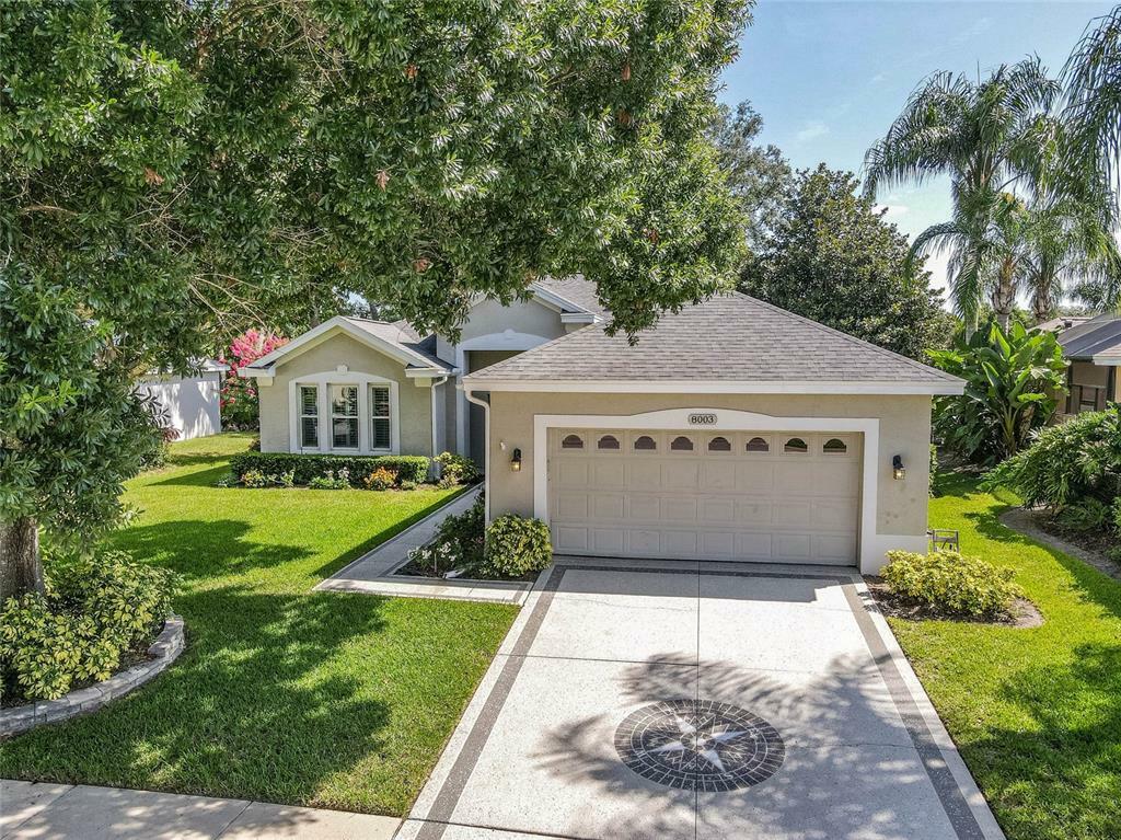 Property Photo:  8003 Pine Hollow Drive  FL 32757 