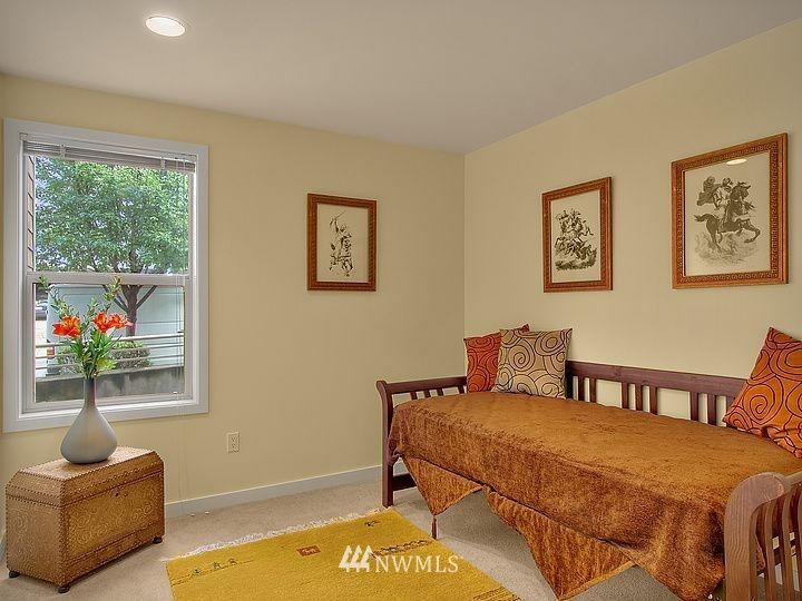 Property Photo:  511 W Mercer Place 303  WA 98119 