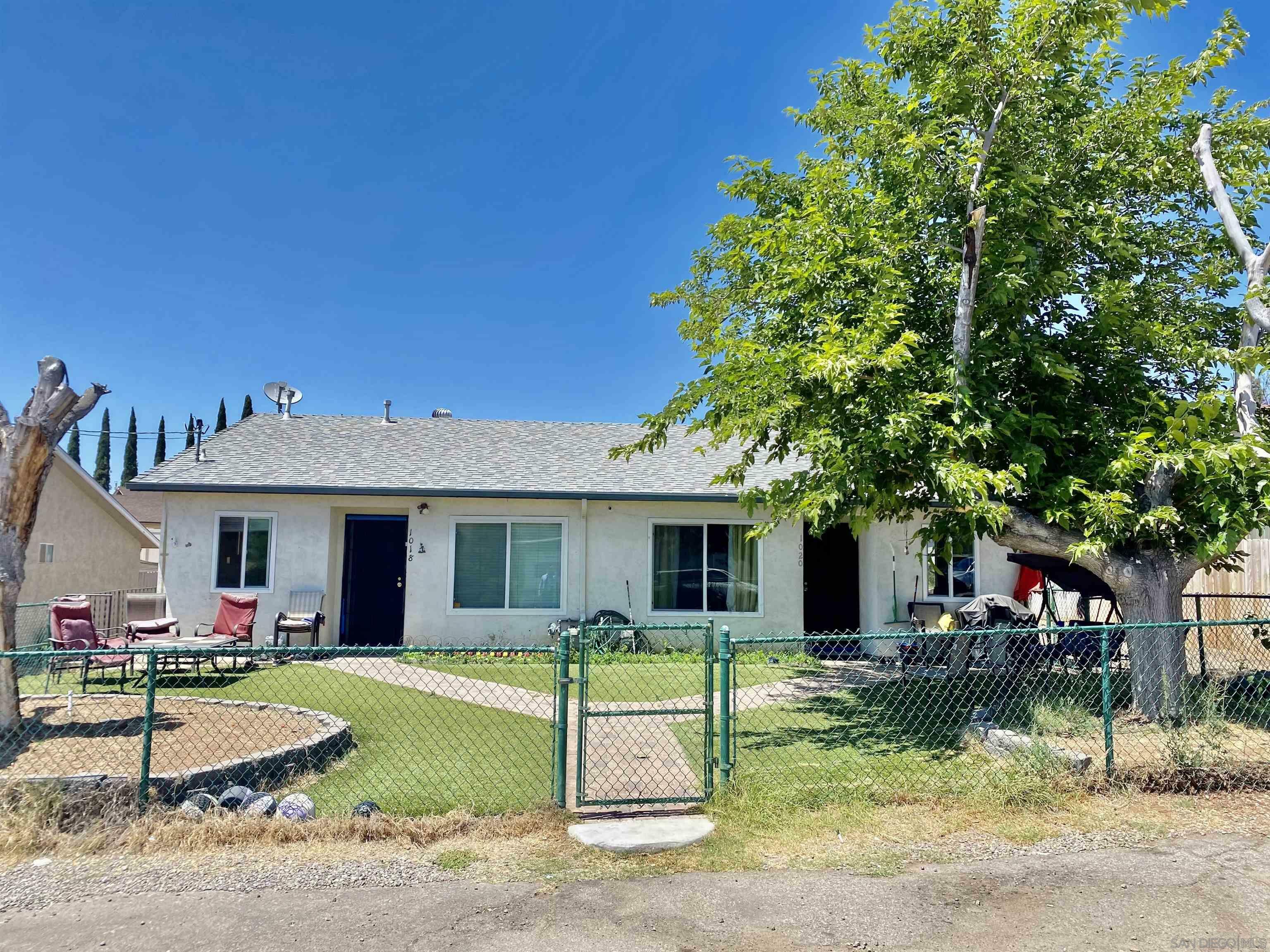 Property Photo:  1018-20 Malene Ln  CA 92021 