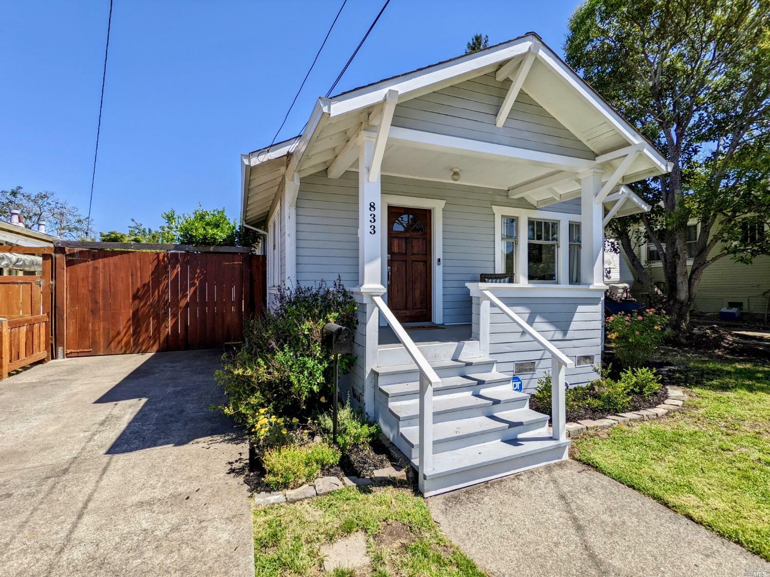 Property Photo:  833 Western Avenue  CA 94952 