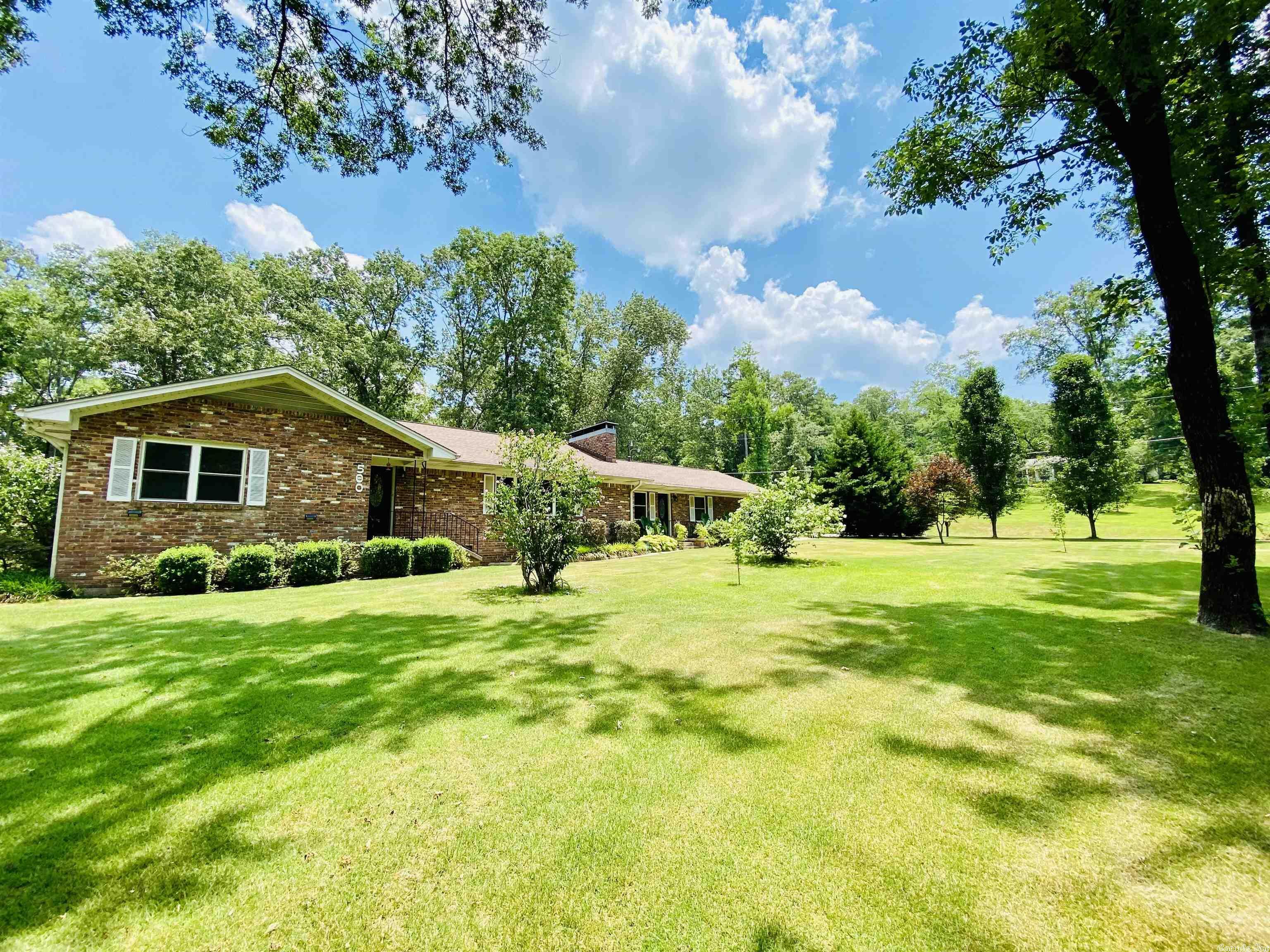 Property Photo: 500 Bellaire Drive AR 71901
