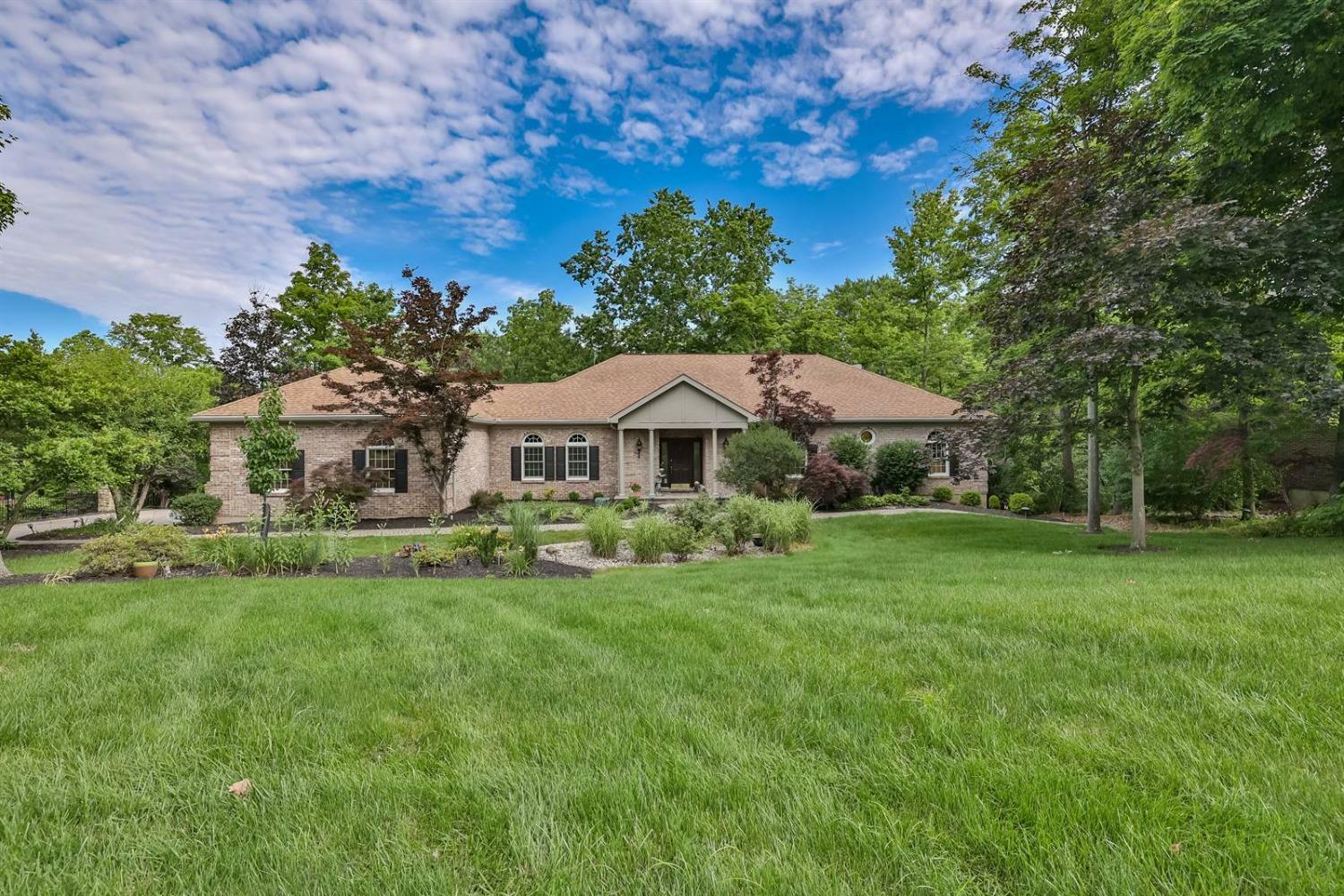 Property Photo:  850 Country Club Drive  OH 45245 