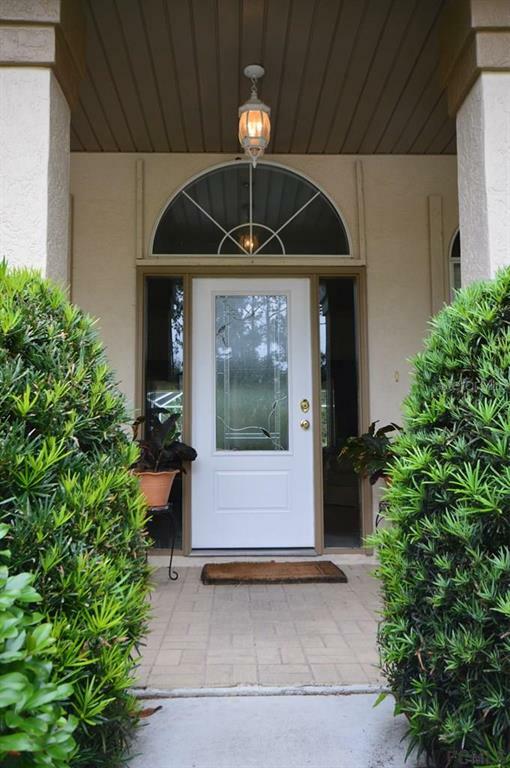 Property Photo: 19 Barkley Lane FL 32137
