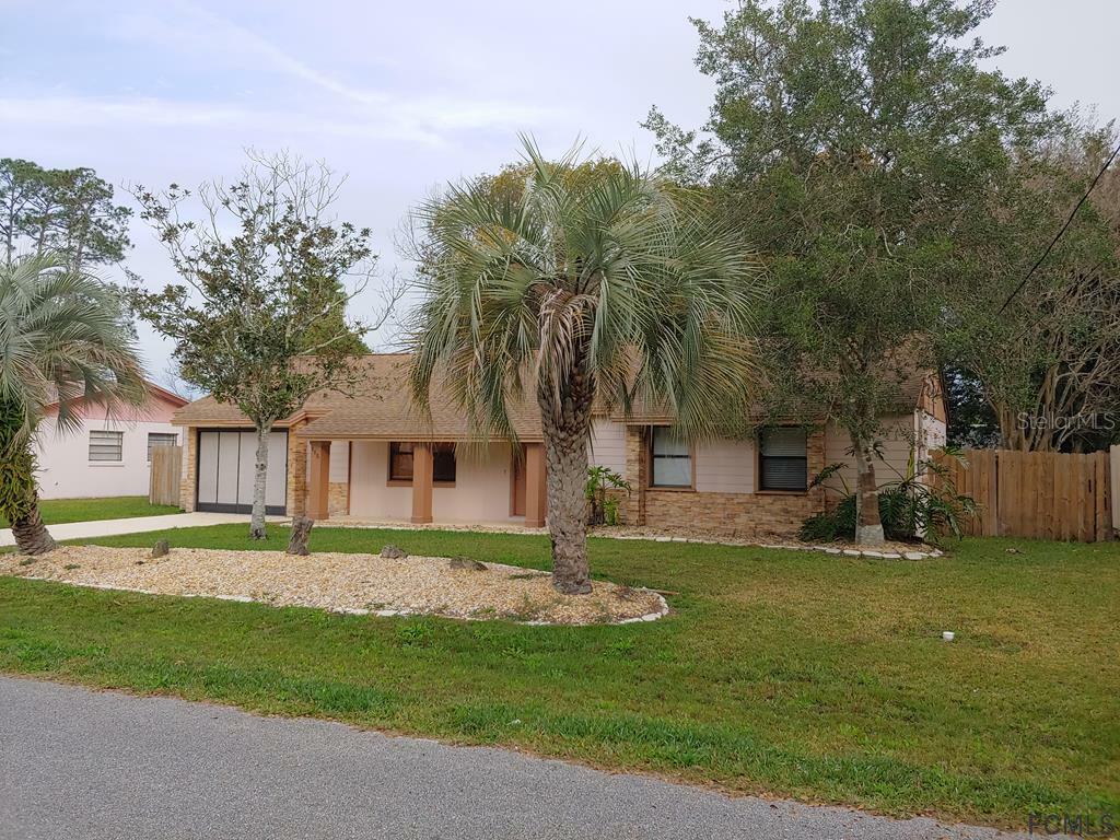 Property Photo:  115 Berkshire Lane  FL 32137 