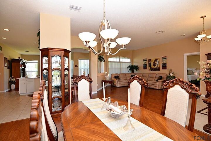 Property Photo:  14 London Drive  FL 32137 