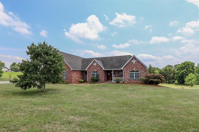 Property Photo: 1208 Victoria Crossing MO 63028
