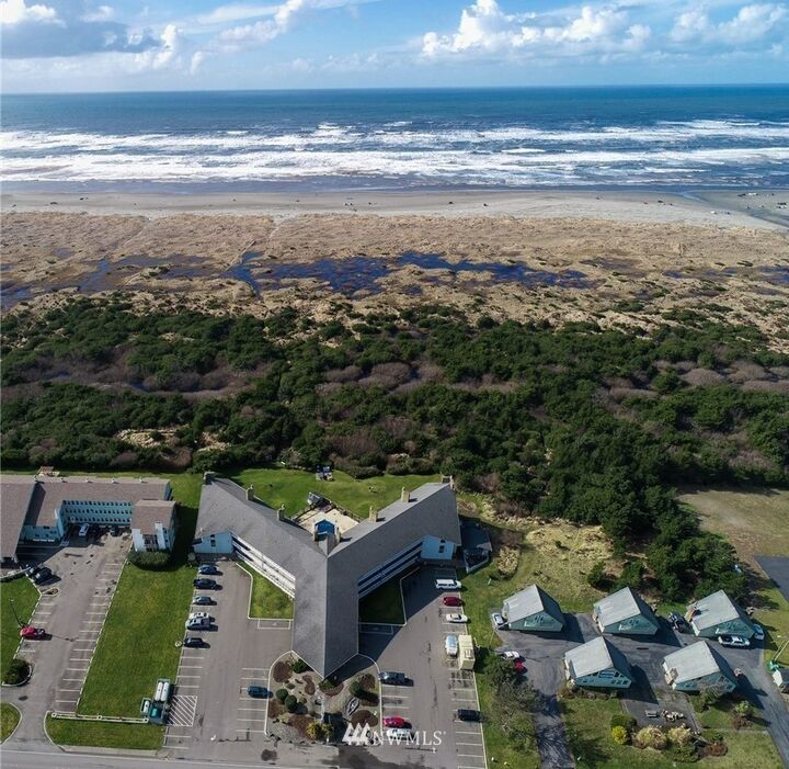 651 Ocean Shores Boulevard NE 109  Ocean Shores WA 98569 photo