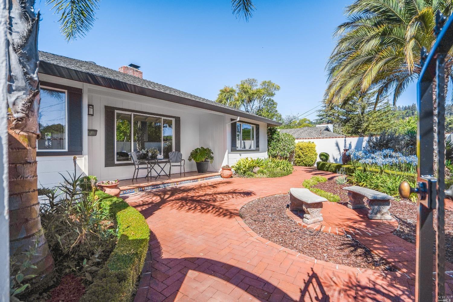 Property Photo: 5 College Court CA 94939